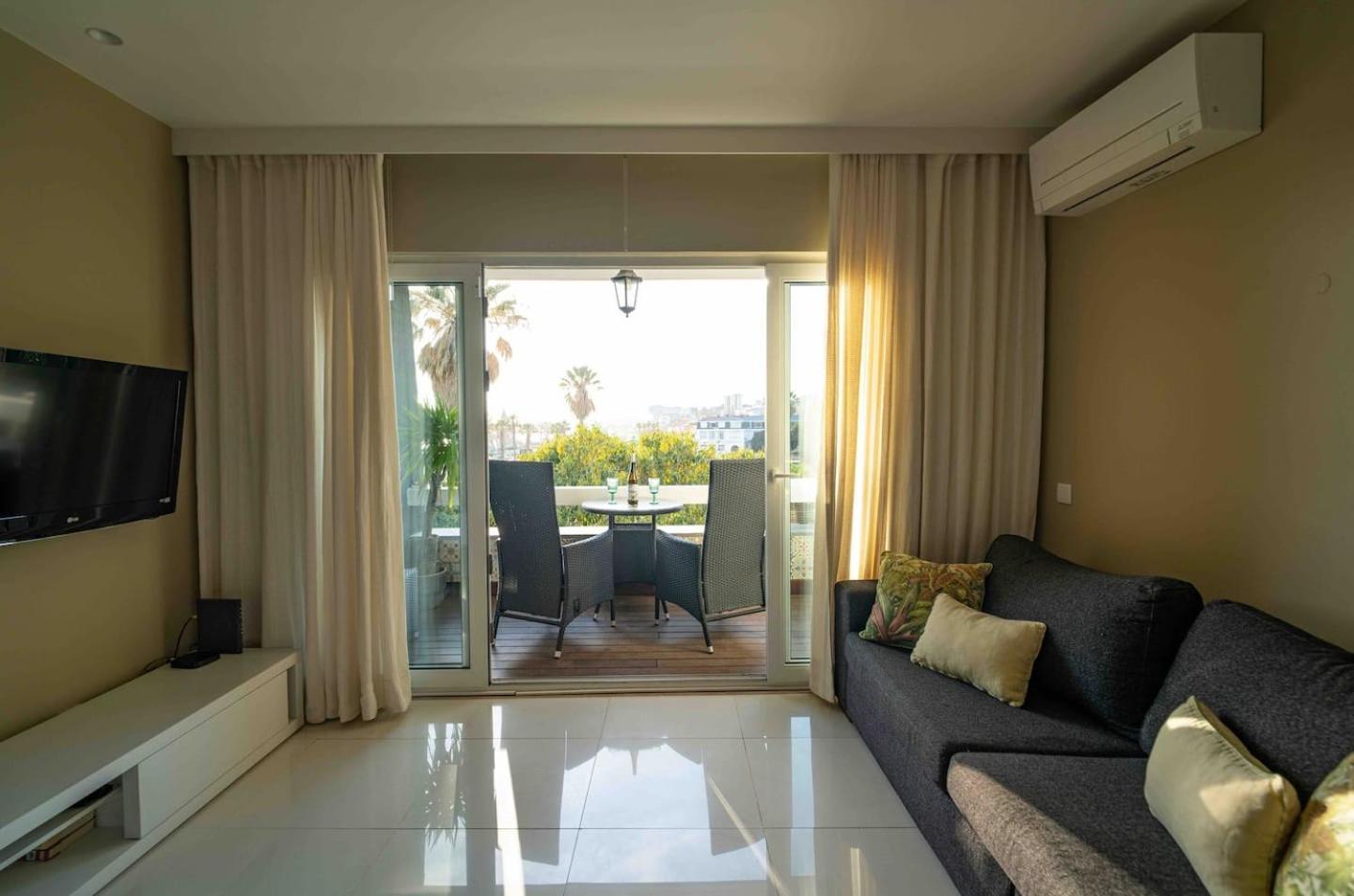 SEA VIEW w/ Balcony 2 mins walk to Beach&Casino Estoril Zewnętrze zdjęcie